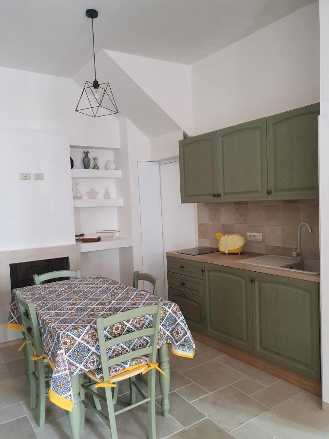 A Due Passi Dal Centro - Monte Grappa Villa Alberobello Kültér fotó